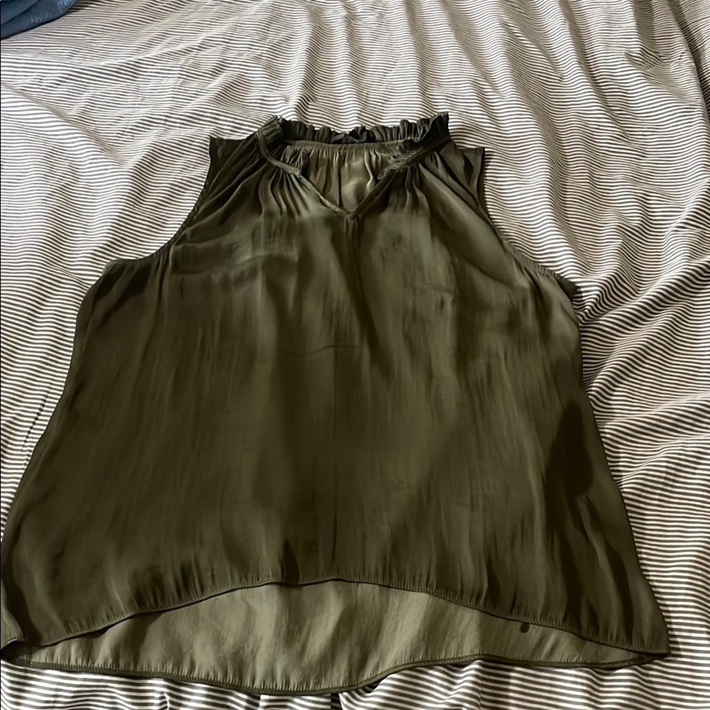 Simply Vera Vera Wang Green Sleeveless Blouse